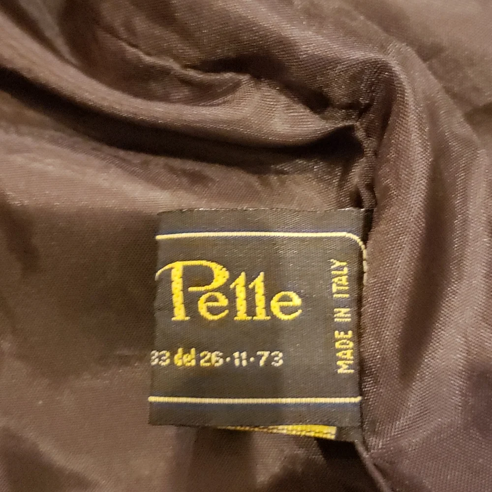 Vintage Italian Leather Jacket - Picture 4 of 4